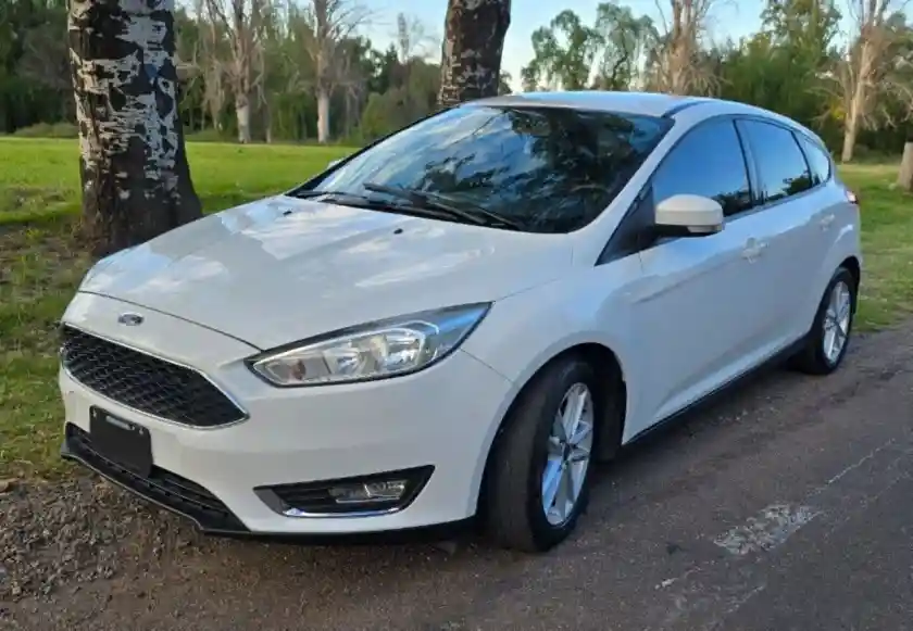 Ford Focus  2015 - foto 1