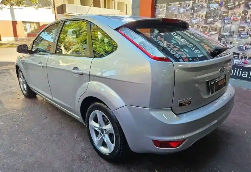 Ford Focus  2012 - foto 3