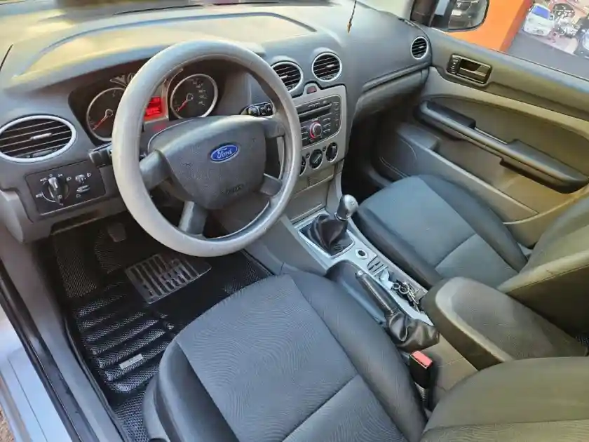 Ford Focus  2012 - foto 5