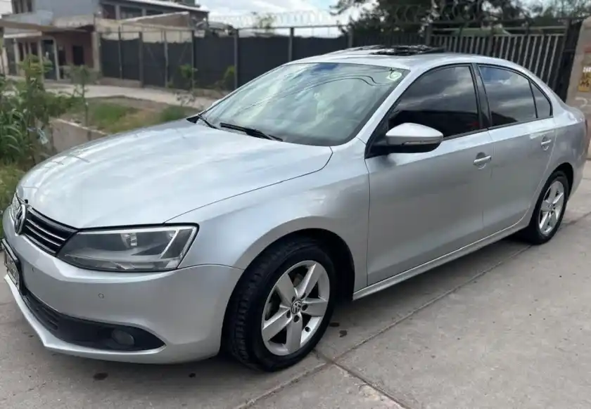 Volkswagen Vento  2012 - foto 1