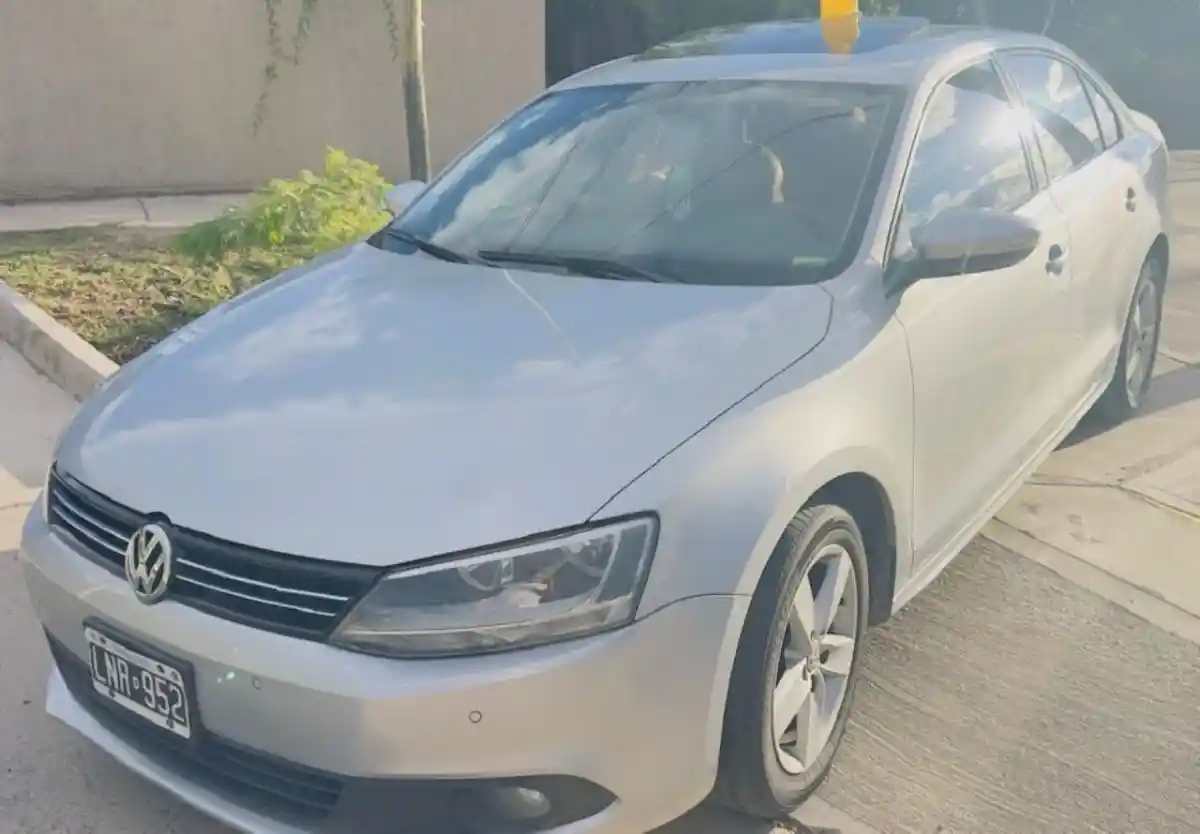 Volkswagen Vento  2012 - foto 2