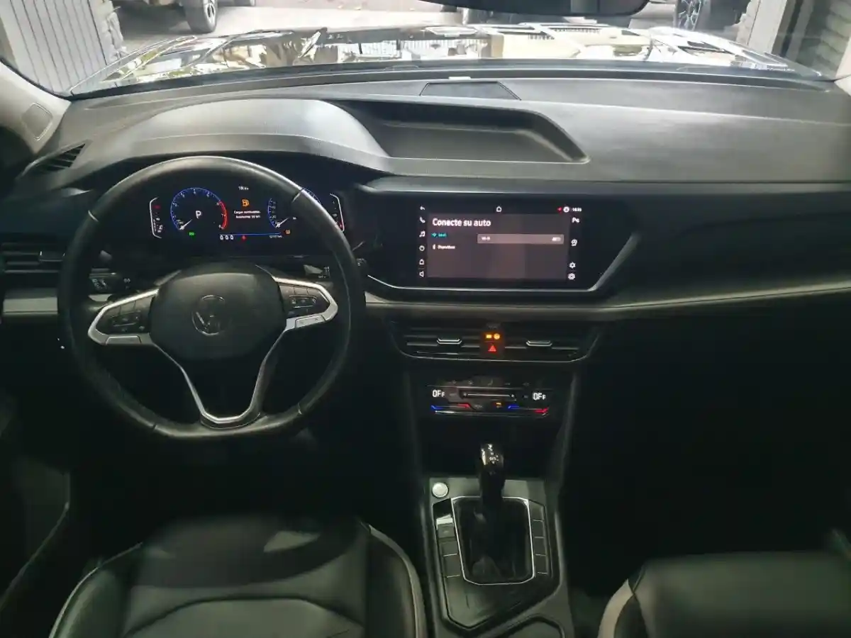 Volkswagen Taos  2023 - foto 5