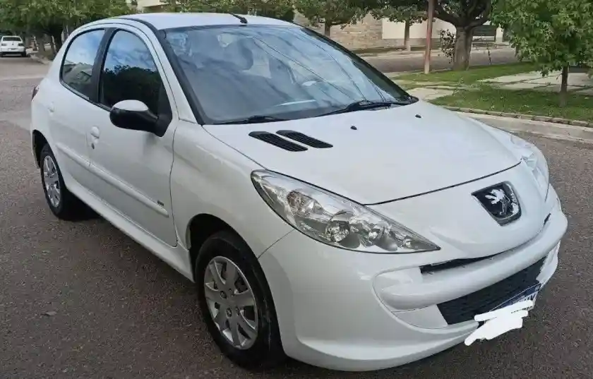 Peugeot 207  2016 - foto 2