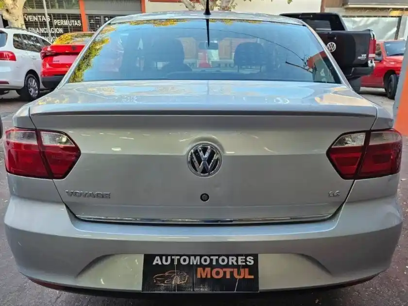 Volkswagen Voyage  2013 - foto 4