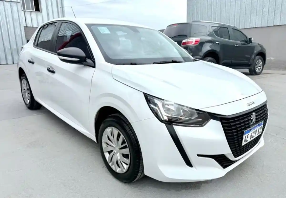 Peugeot 208  2021 - foto 2