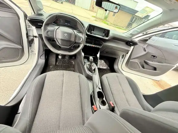 Peugeot 208  2021 - foto 4