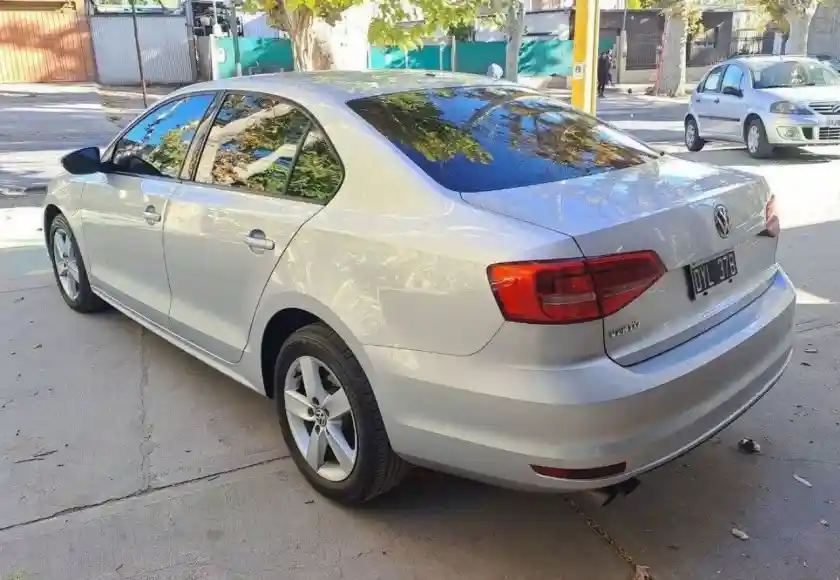 Volkswagen Vento  2015 - foto 3