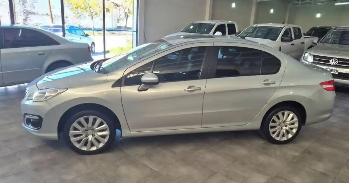Peugeot 408  2017 - foto 4