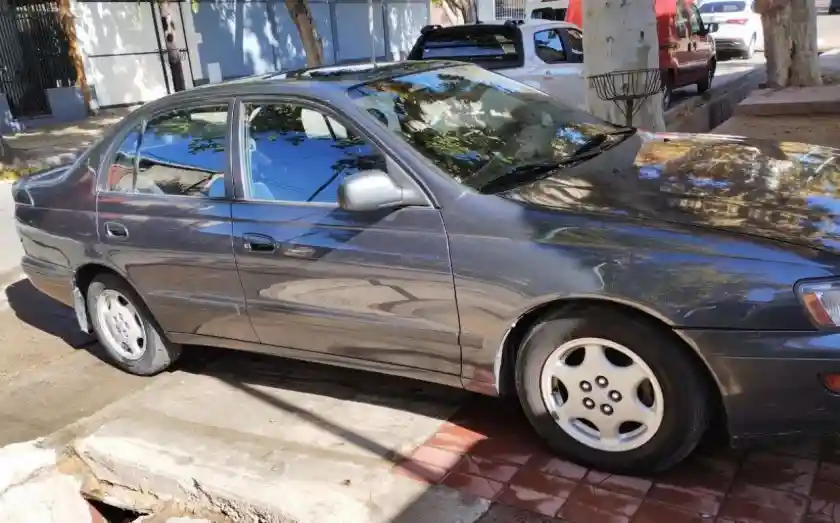 Toyota Corona  1994 - foto 2