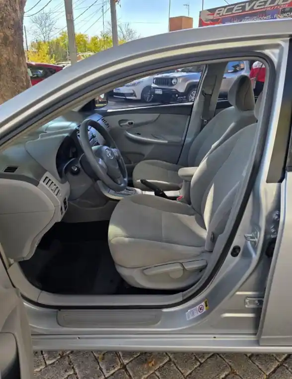 Toyota Corolla  2011 - foto 5