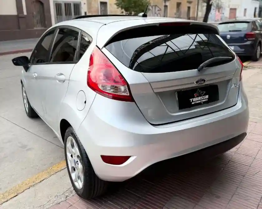 Ford Fiesta Kd  2013 - foto 4