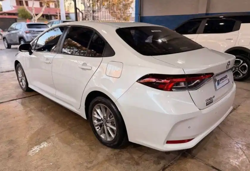 Toyota Corolla  2022 - foto 4