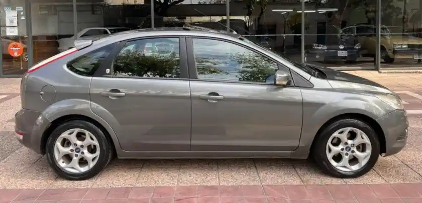 Ford Focus  2012 - foto 4