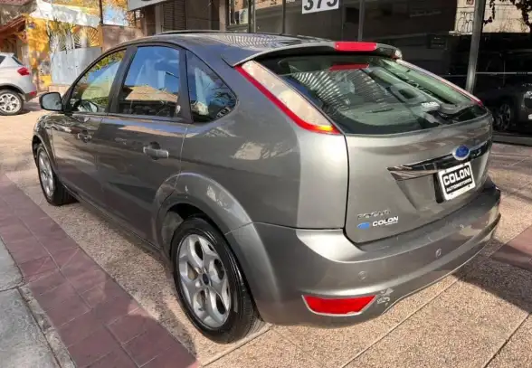 Ford Focus  2012 - foto 5