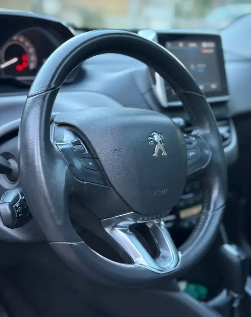 Peugeot 208  2019 - foto 4