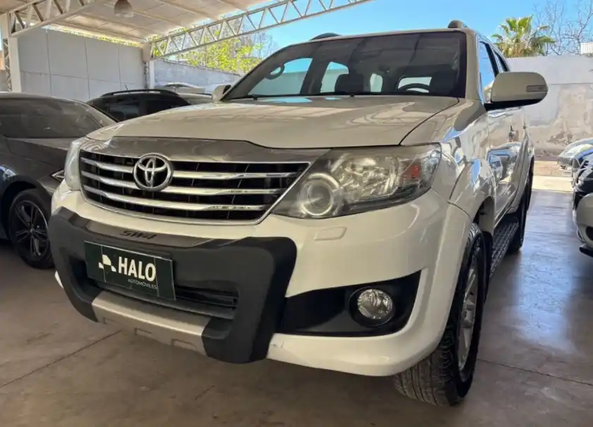 Toyota Hilux Sw4  2013 - foto 1