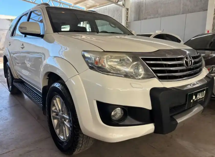 Toyota Hilux Sw4  2013 - foto 2