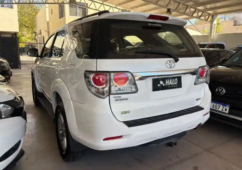 Toyota Hilux Sw4  2013 - foto 3