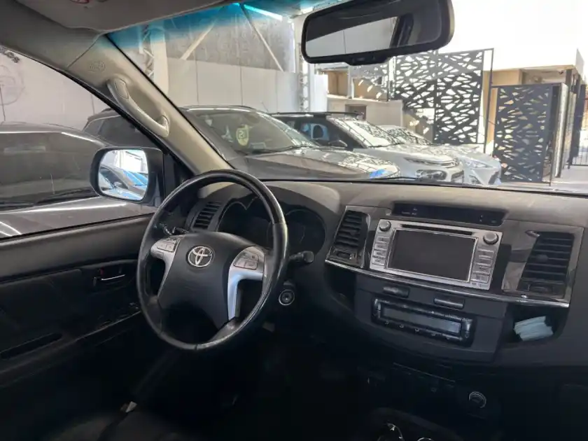 Toyota Hilux Sw4  2013 - foto 4