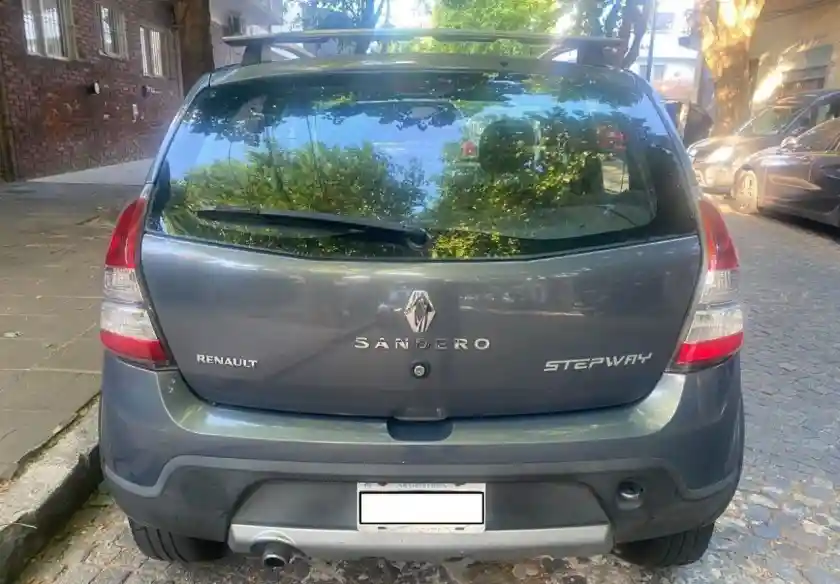 Renault Sandero  2011 - foto 3