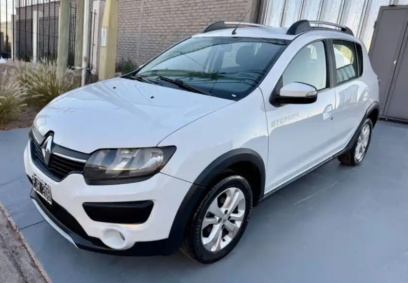 Renault Sandero  2015 - foto 1