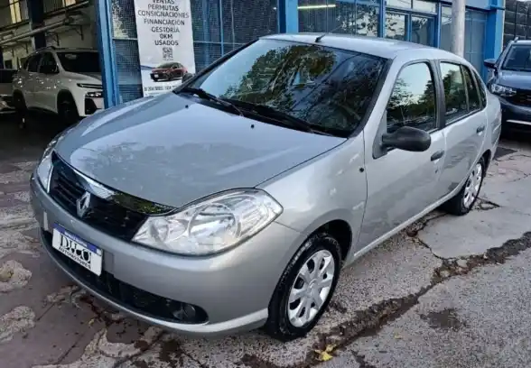 Renault Symbol  2011 - foto 1
