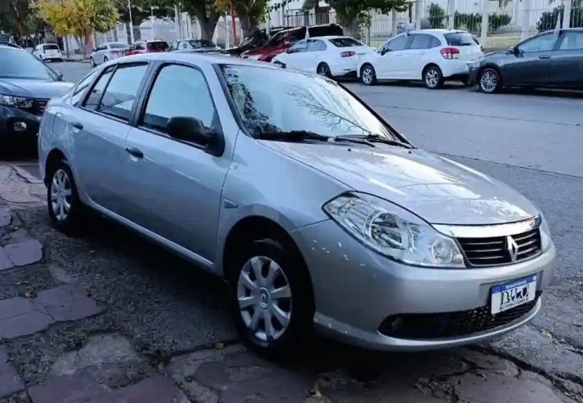 Renault Symbol  2011 - foto 2