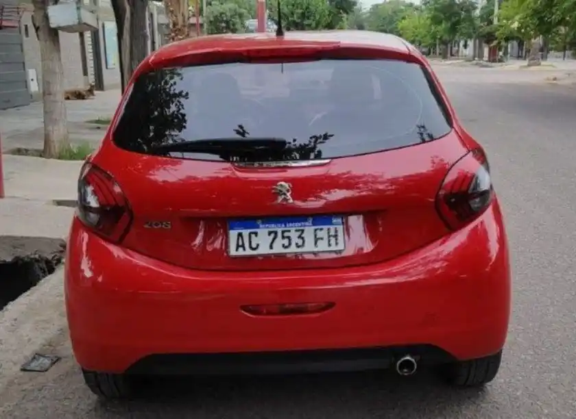 Peugeot 208  2018 - foto 3