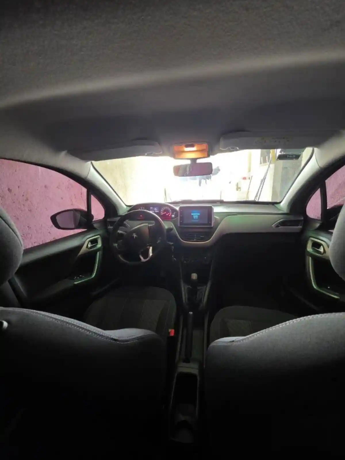 Peugeot 208  2018 - foto 4