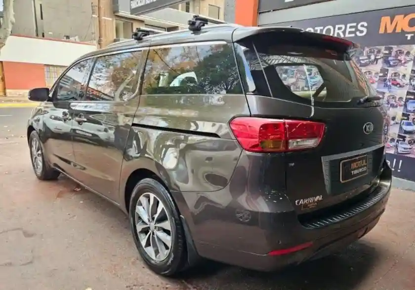 Kia Carnival  2016 - foto 3