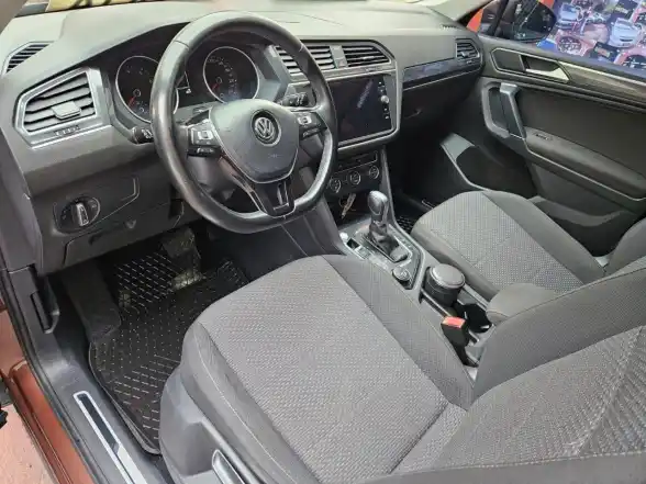 Volkswagen Tiguan  2018 - foto 5