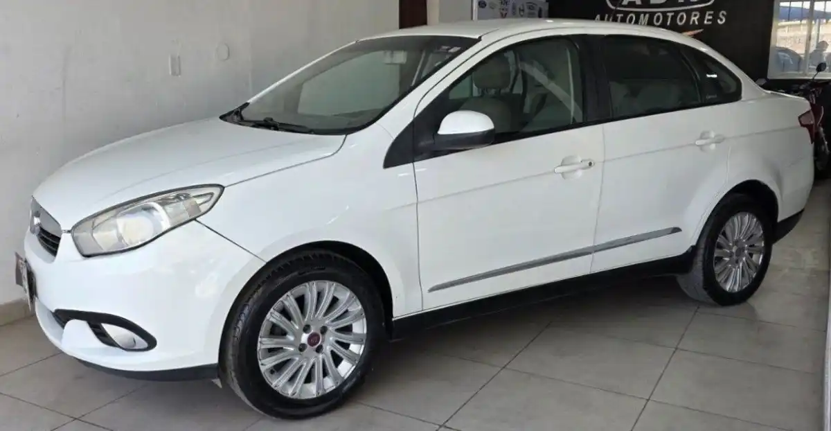 Fiat Grand Siena  2013 - foto 1