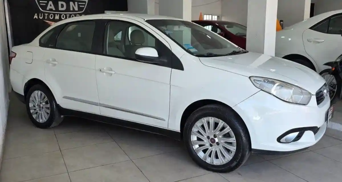 Fiat Grand Siena  2013 - foto 3