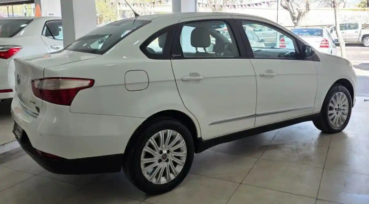 Fiat Grand Siena  2013 - foto 5