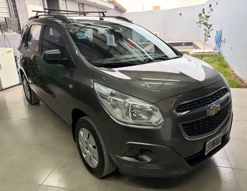 Chevrolet Spin 2013 - foto 1