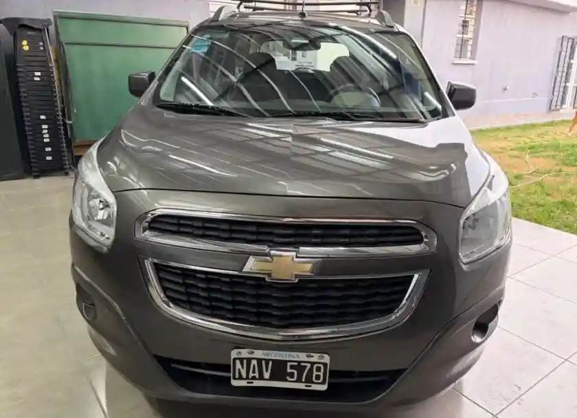 Chevrolet Spin  2013 - foto 2