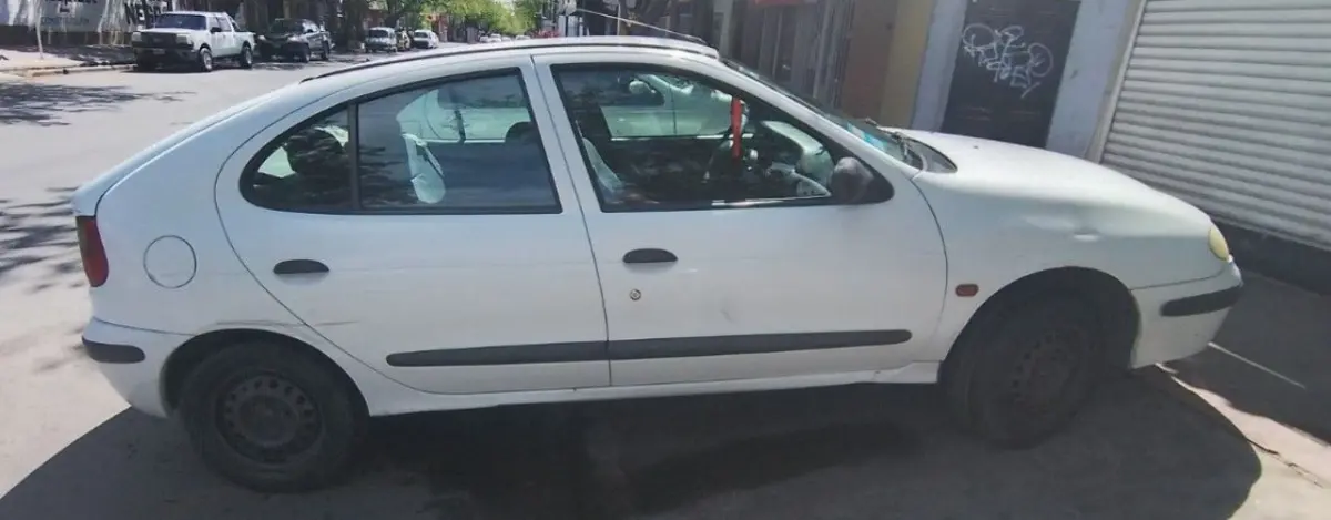 Renault Megane  2000 - foto 2