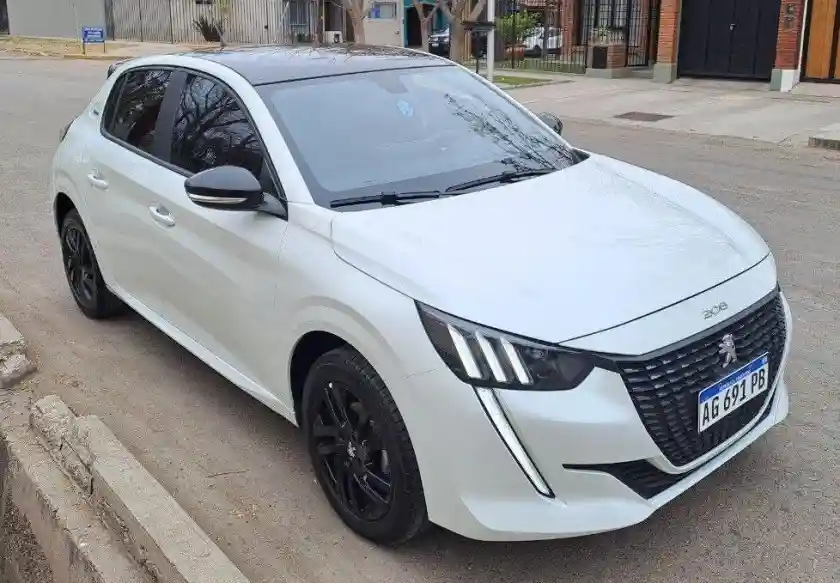 Peugeot 208  2024 - foto 2