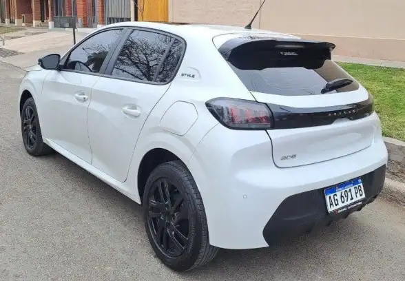 Peugeot 208  2024 - foto 3