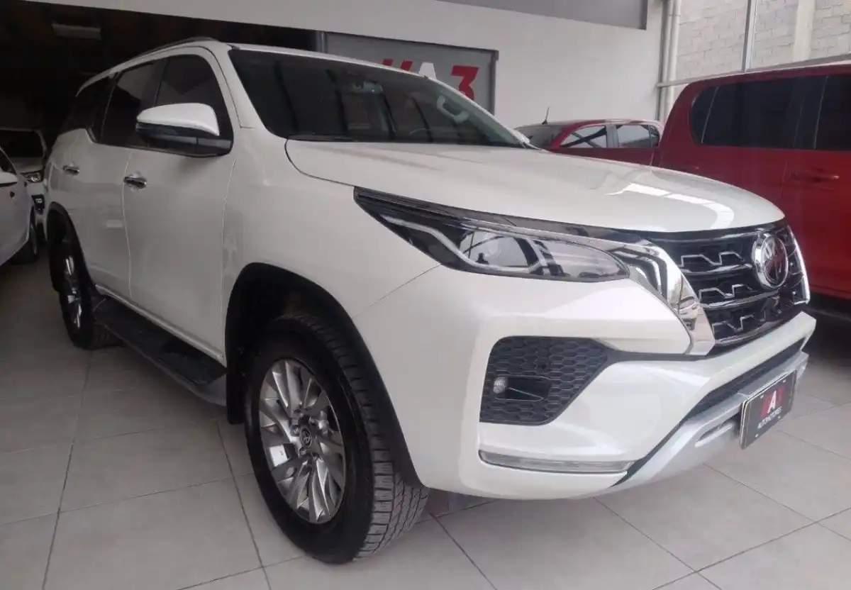 Toyota Hilux Sw4  2022 - foto 2