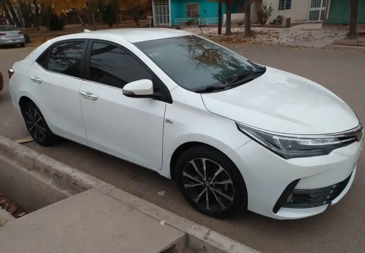 Toyota Corolla  2017 - foto 3