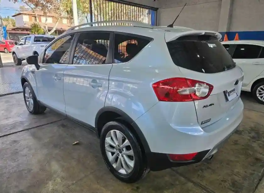 Ford Kuga  2012 - foto 4