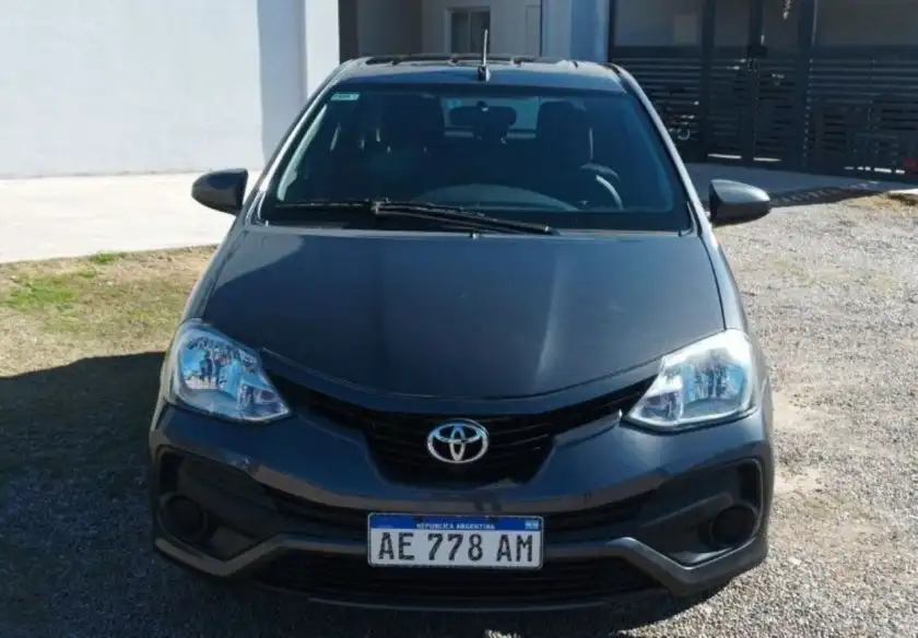 Toyota Etios  2021 - foto 2