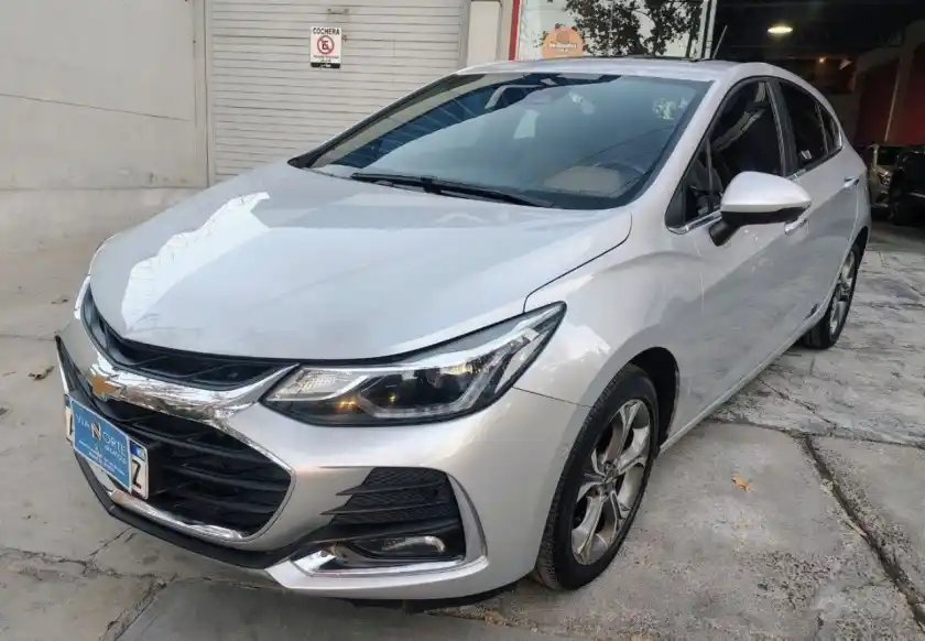 Chevrolet Cruze  2021 - foto 1