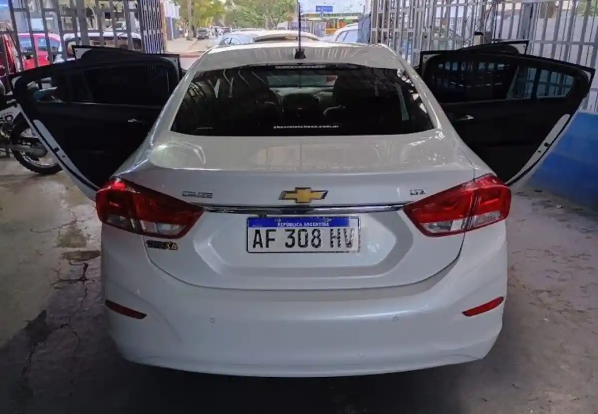Chevrolet Cruze  2022 - foto 5