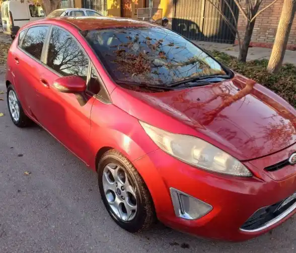 Ford Fiesta KD 2011 - foto 1