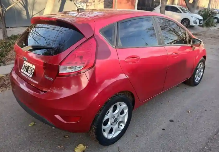 Ford Fiesta Kd  2011 - foto 3