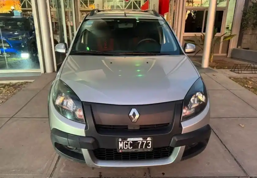 Renault Sandero  2013 - foto 2
