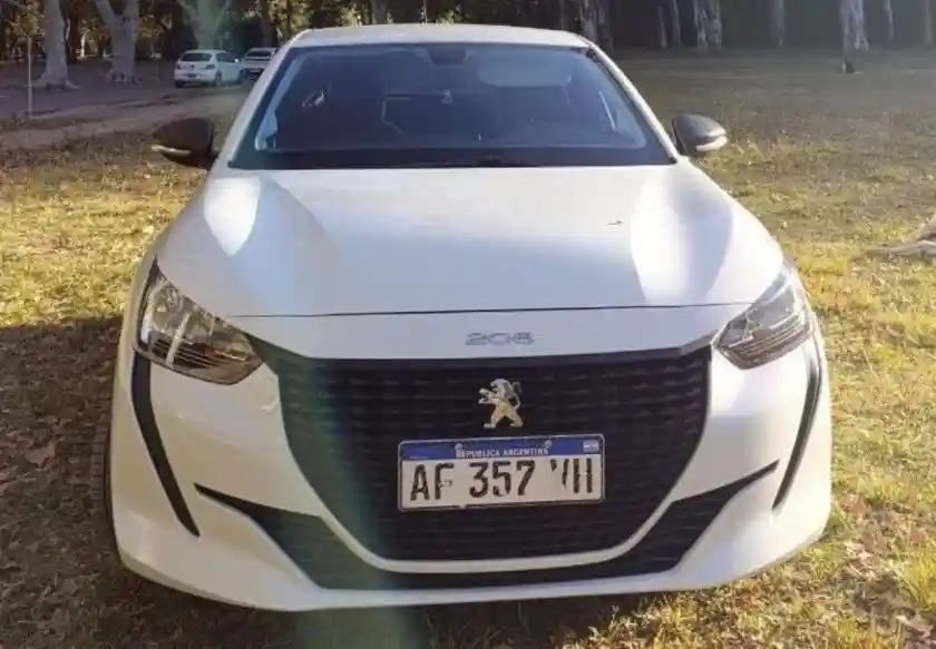Peugeot 208  2023 - foto 1