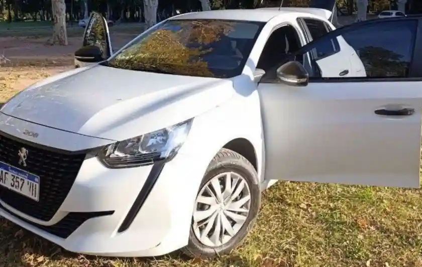 Peugeot 208  2023 - foto 4